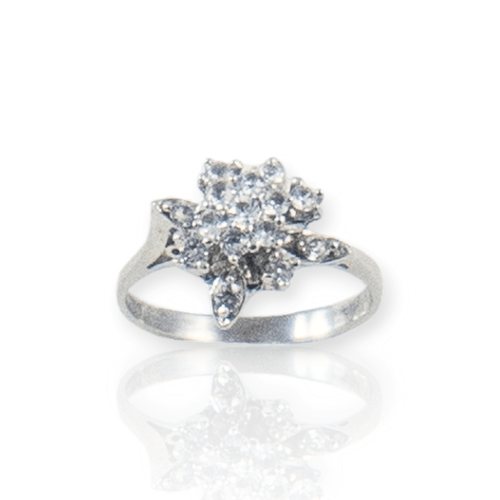 Anillo Oro Blanco 18k - Modelo Roseta - 3,7 Grs. - An230